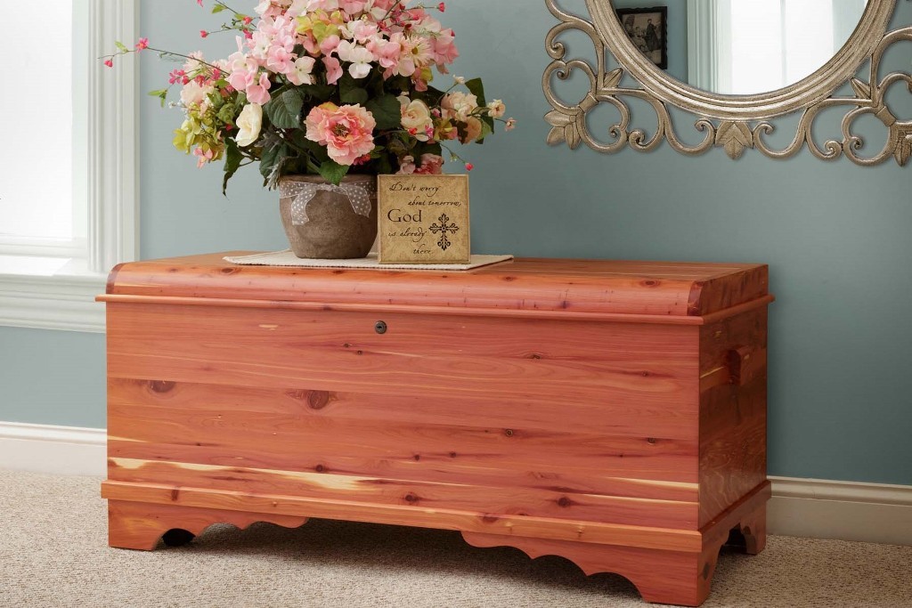 The Amish Cedar Chest - #1 Cedar Crafted at Its Best 4