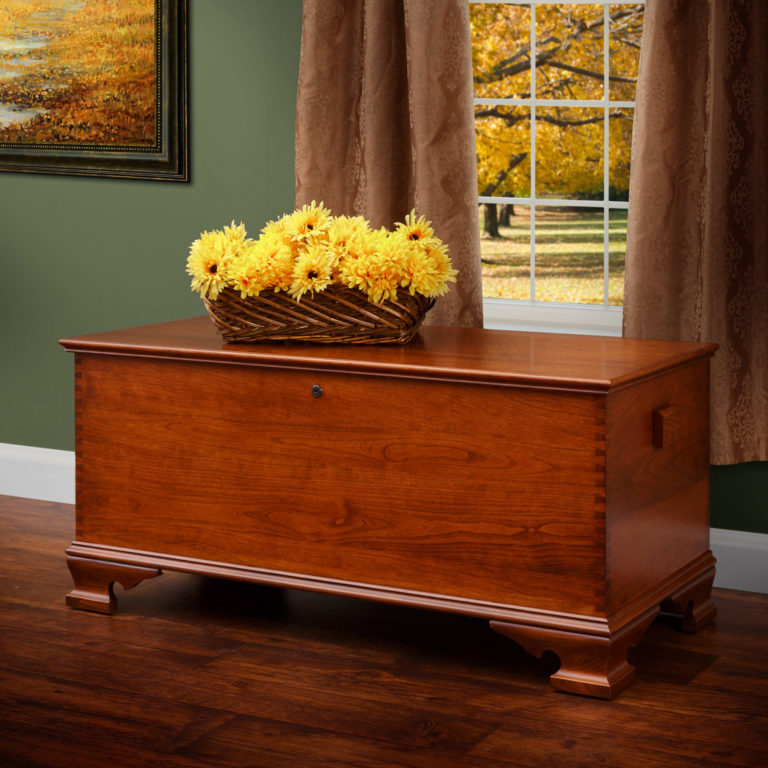 large yorktown reproduction hope chest in cherry w: harvest stain